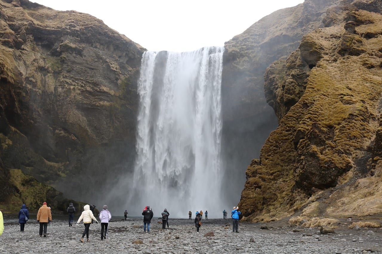 3 Day Winter Minibus Tour: South Coast, Blue Ice Cave, Golden Circle & Northern Lights File name: b0ea9ff0c75d2f77df472c