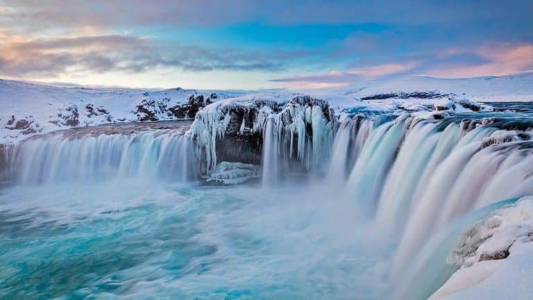 Now tour Goðafoss