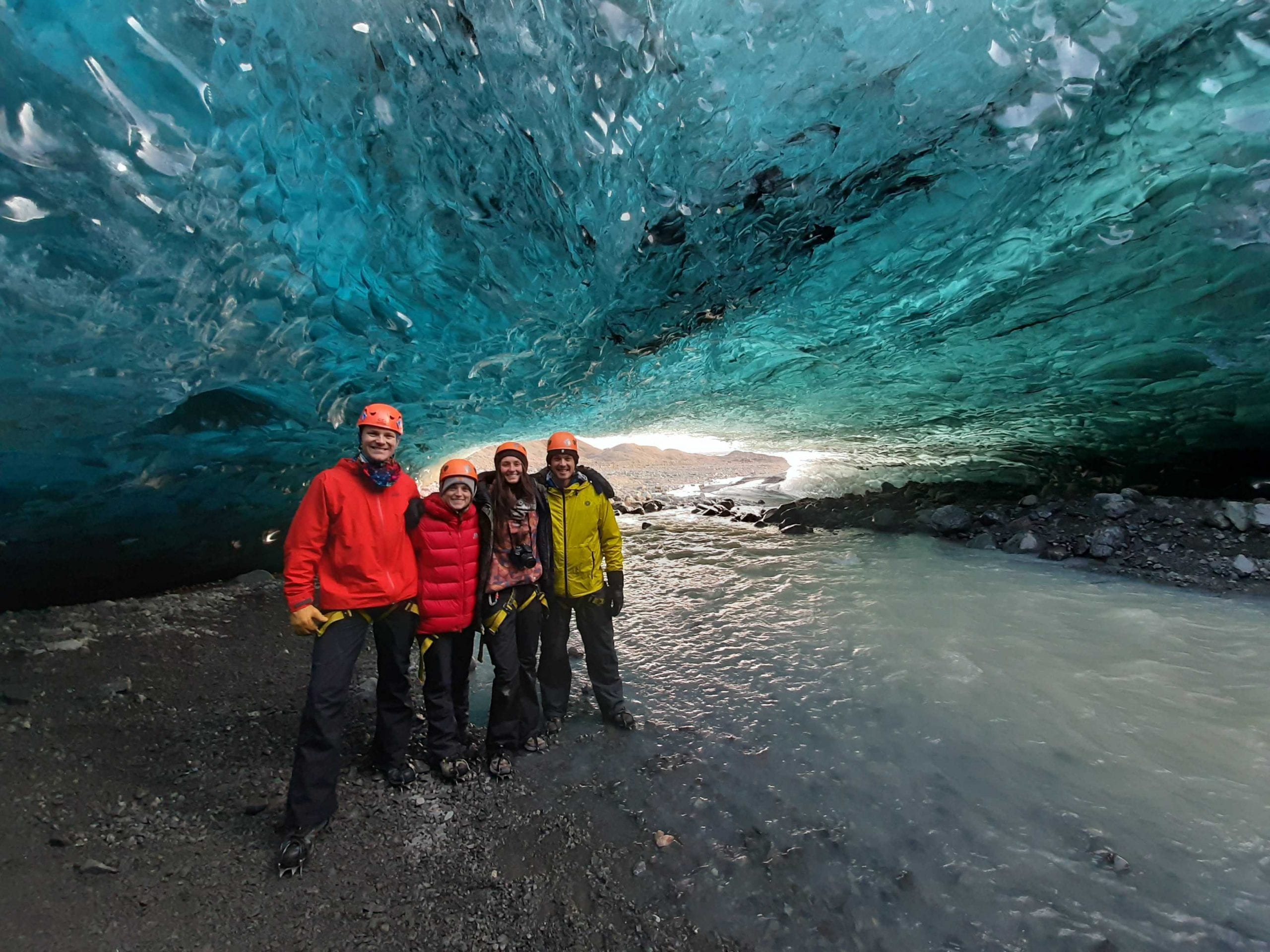 5 Day Winter Minibus Tour: Blue Ice Cave, Snæfellsnes, Golden Circle