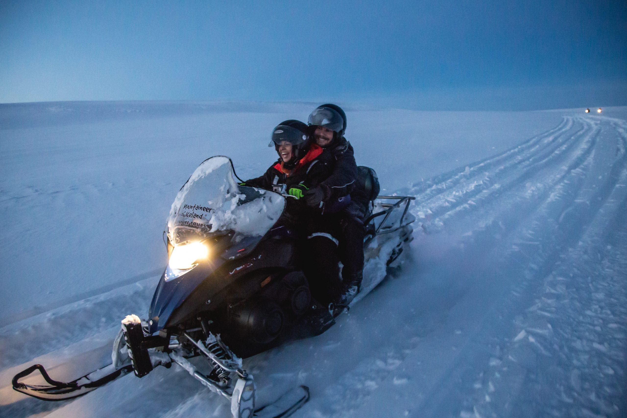 Pearl Tour - Golden Circle Super Jeep Tour & Snowmobiling