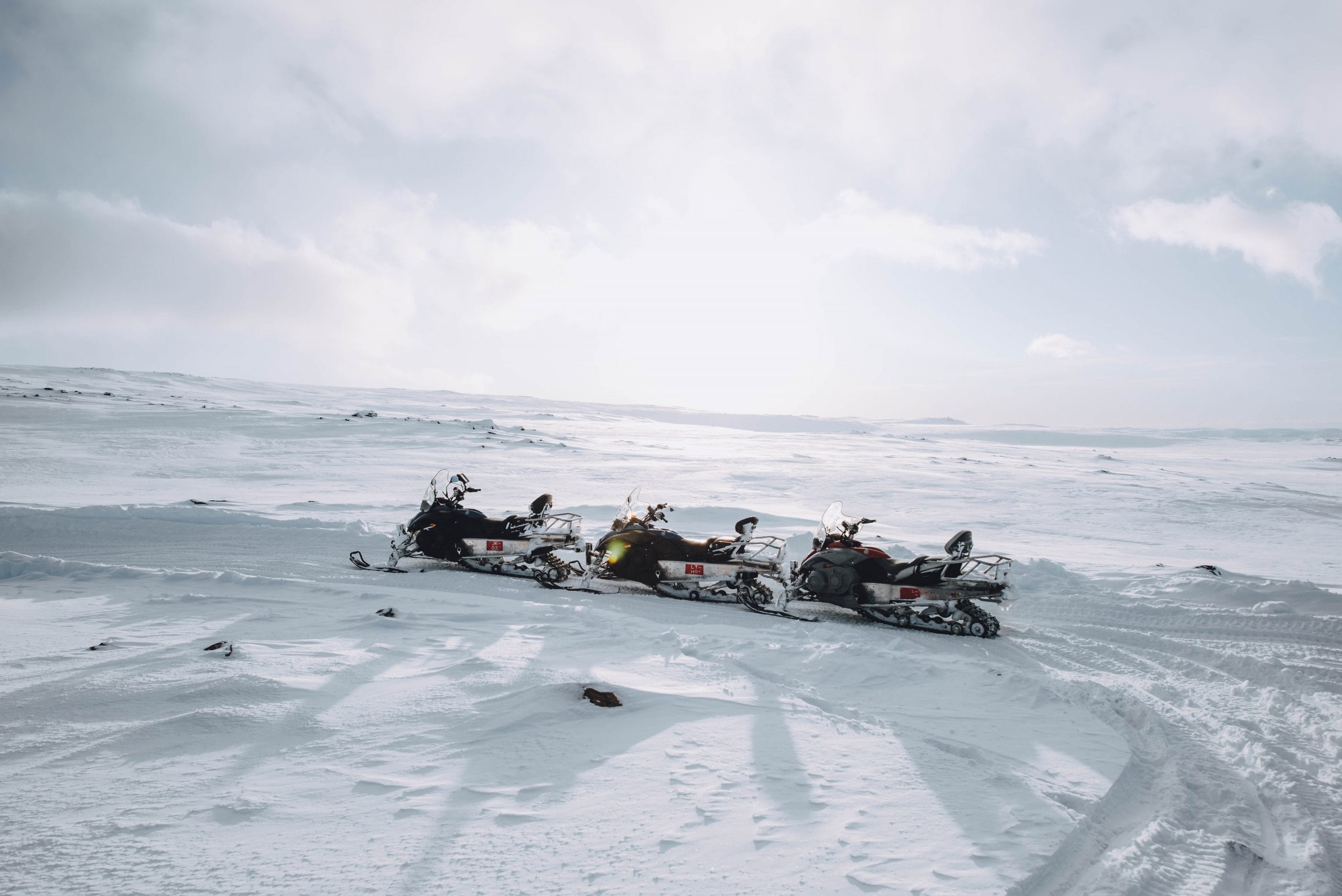 Pearl Tour - Golden Circle Super Jeep Tour & Snowmobiling