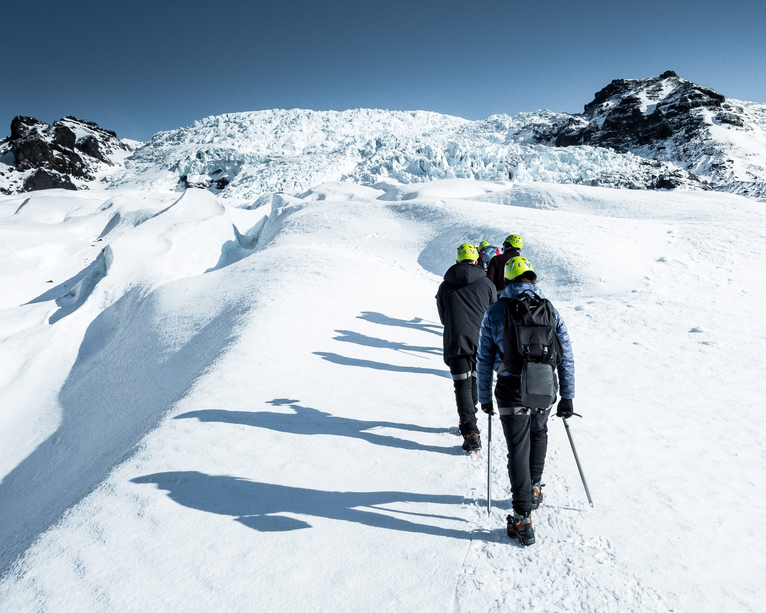 6 Day Around Iceland Winter Minibus Tour
