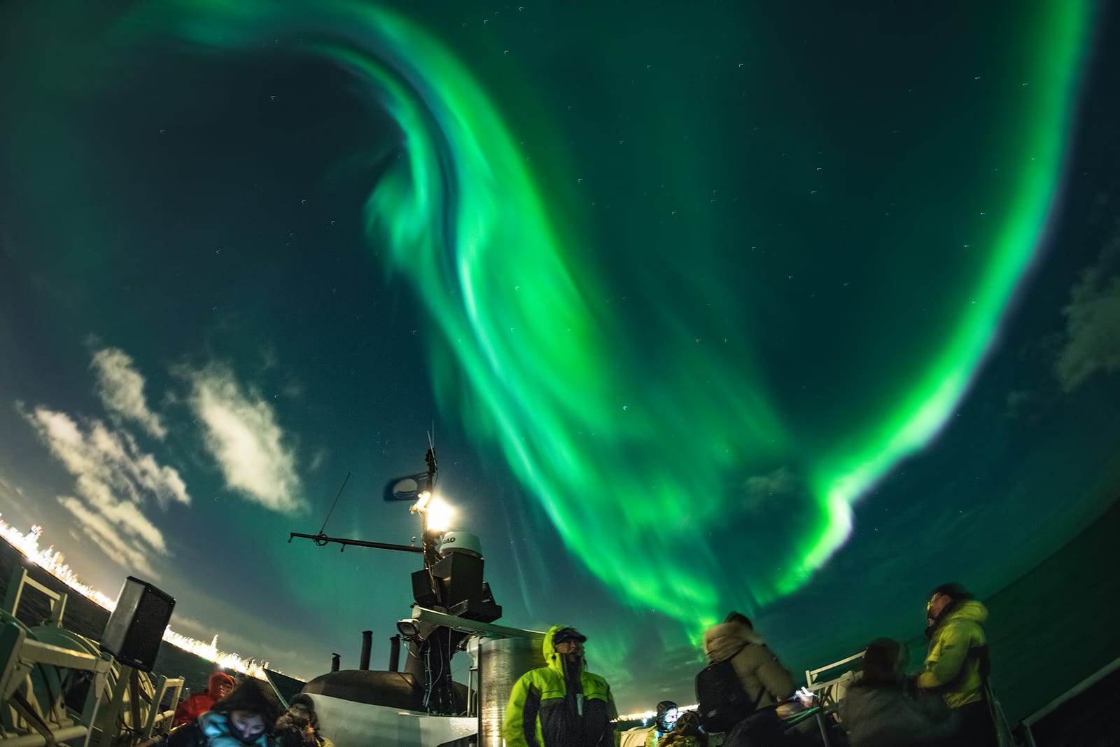 Golden Circle & Northern Lights by boat